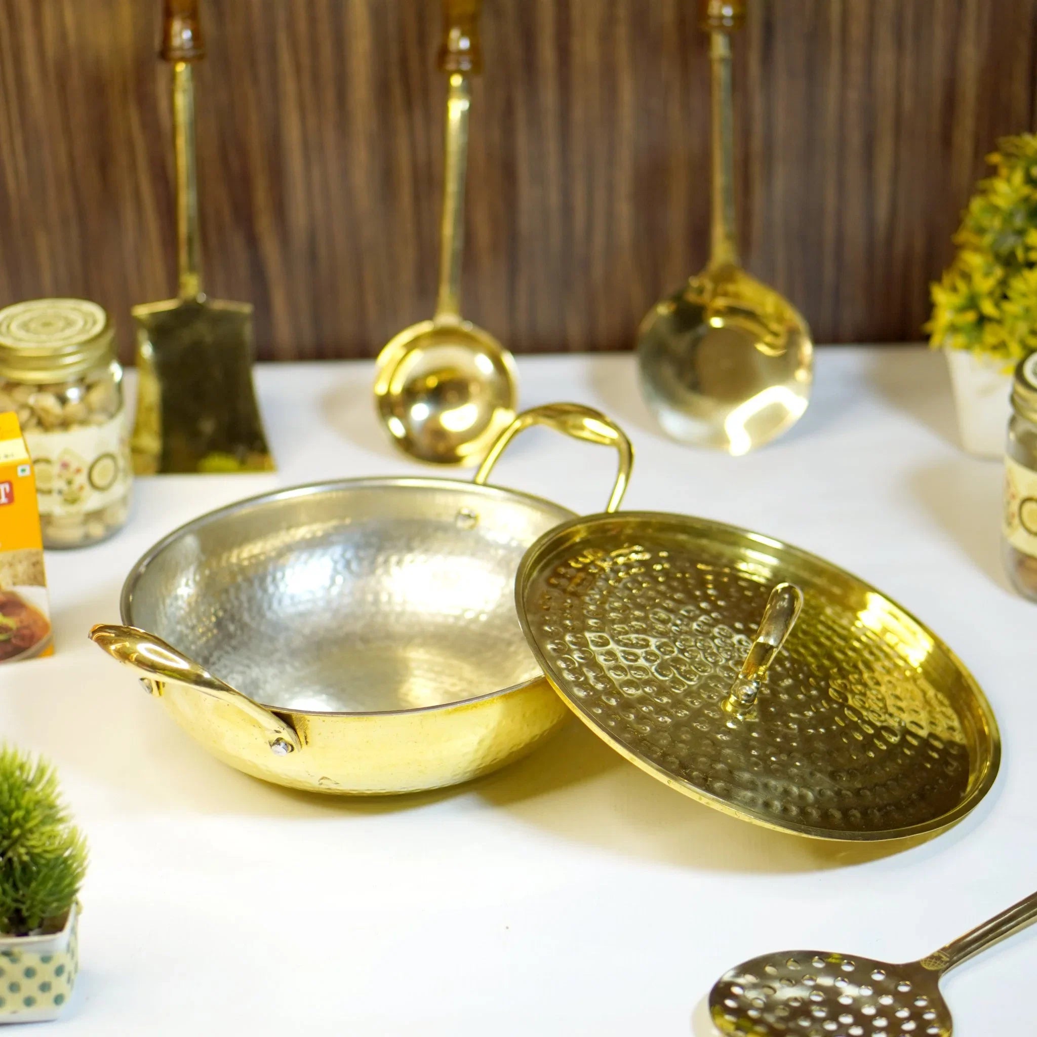 Kadai & Pots